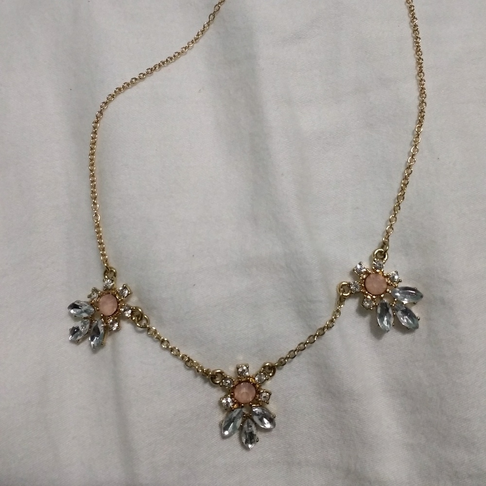 Statement necklace